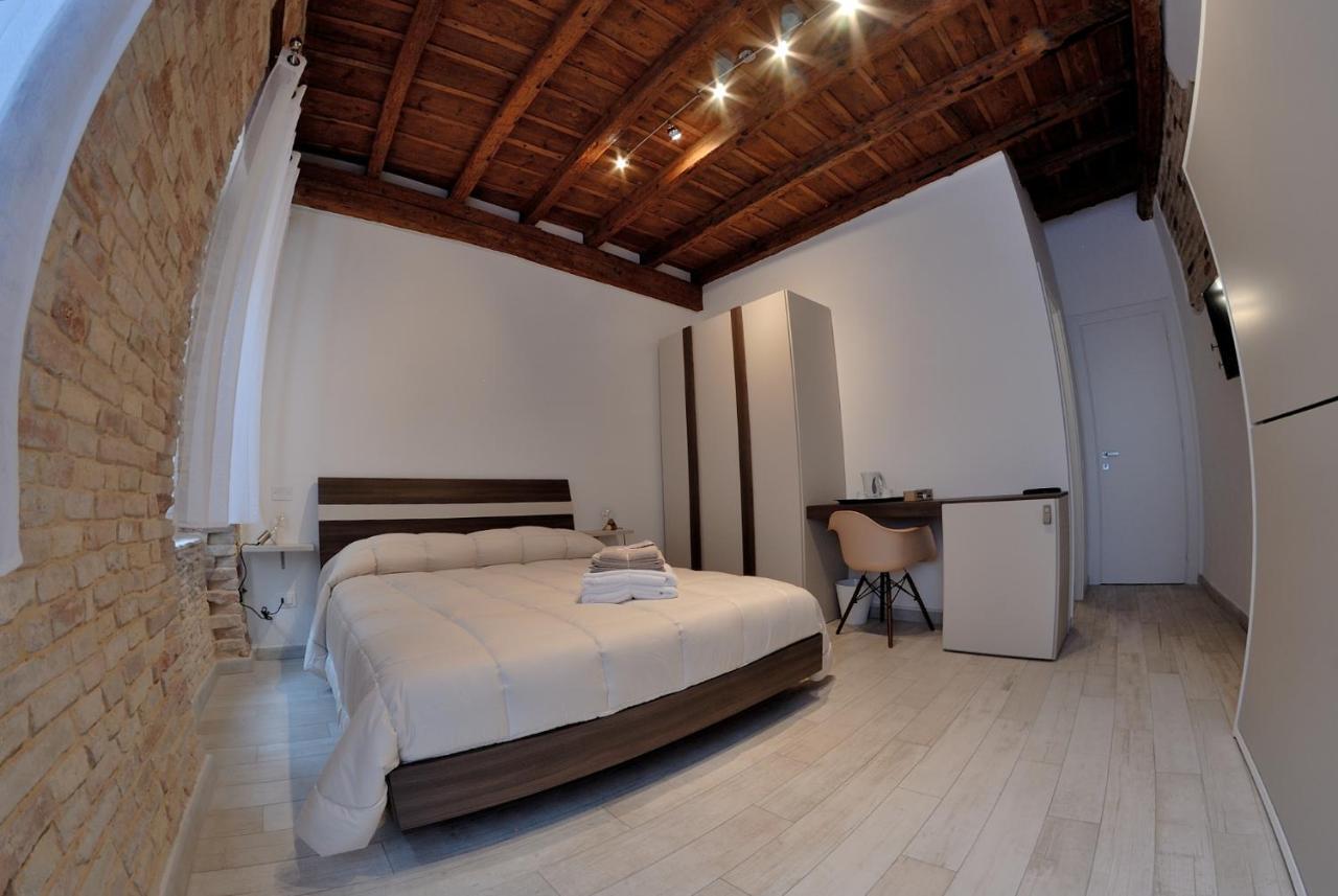 B&B Del Corso Loreto Extérieur photo